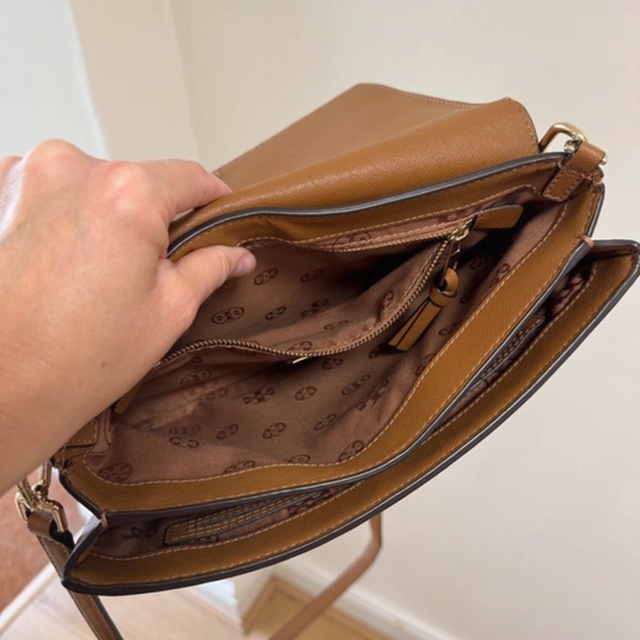 Tory Burch Emerson crossbody bag/purse - Picture 9 of 13